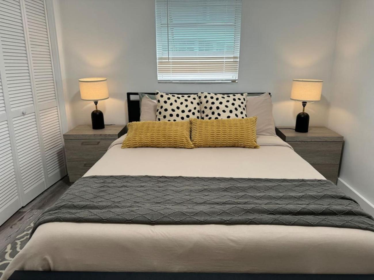 Remodeled Little Havanna Great Location Appartement *